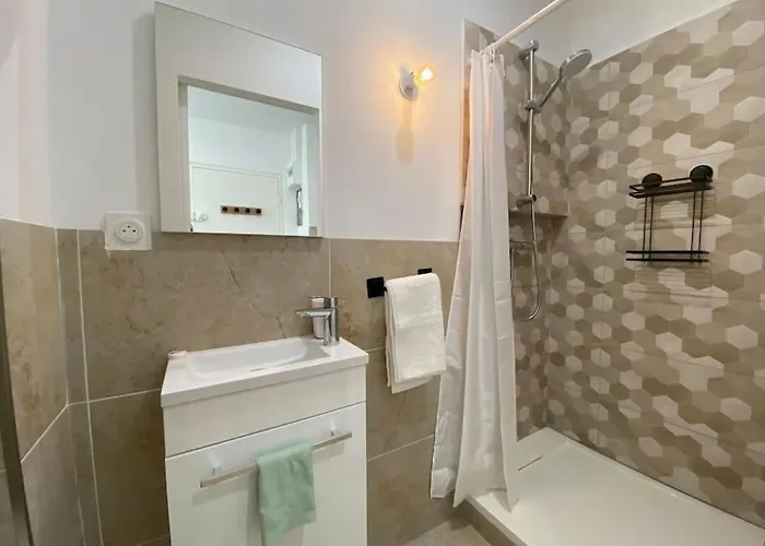 아파트 Mon Petit A La 그륏상